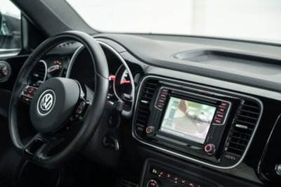 Volkswagen Maggiolino Cabrio 2.0 TSI DSG Sport BlueMotion Technology (18)