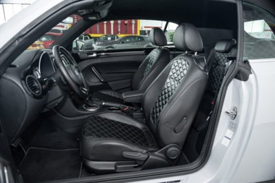 Volkswagen Maggiolino Cabrio 2.0 TSI DSG Sport BlueMotion Technology (3)