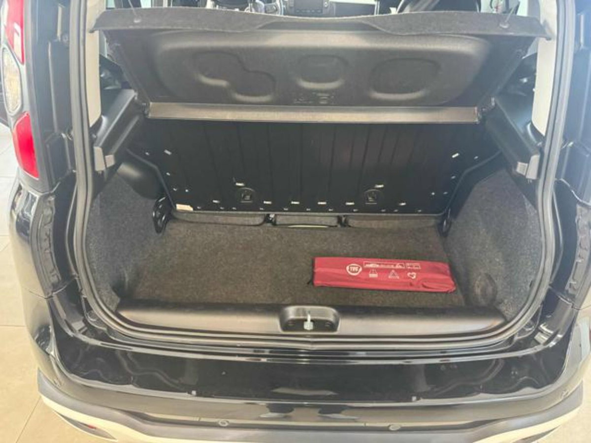 Fiat Panda Cross 1.0 firefly hybrid Cross s&s 70cv 5p.ti (8)