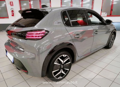Peugeot 208 motore elettrico 136 CV 5 porte GT (4)