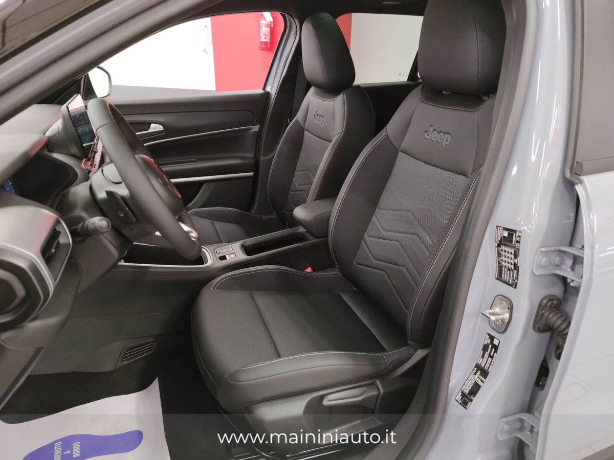 Jeep Avenger 1.2 turbo e-hybrid mhev Summit fwd 110cv edct6 (14)