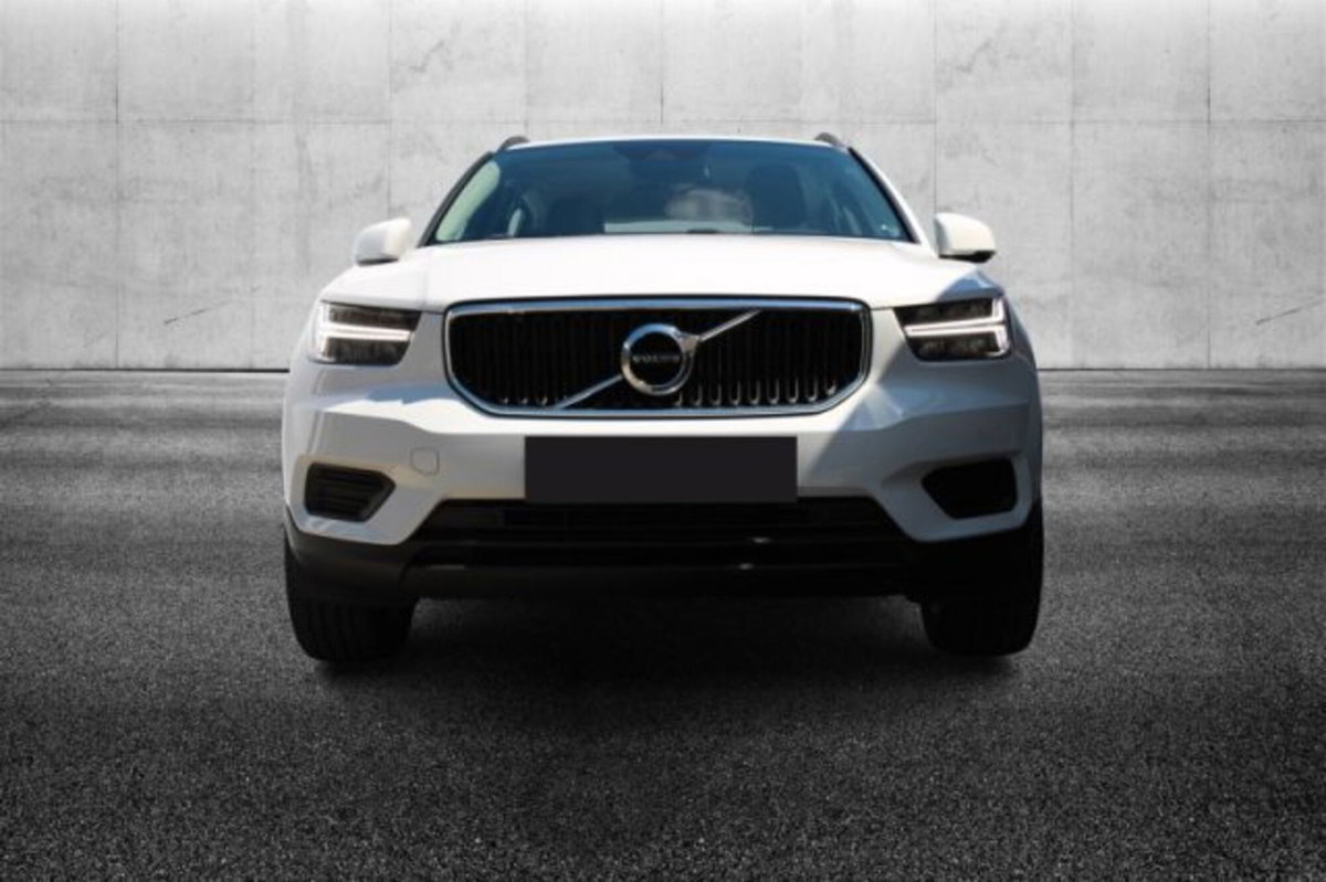 Volvo XC40 D3 Geartronic Momentum Core (3)