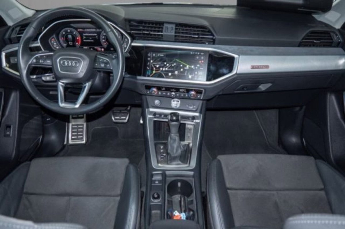Audi Q3 Sportback 40 TDI quattro S tronic S line edition (3)