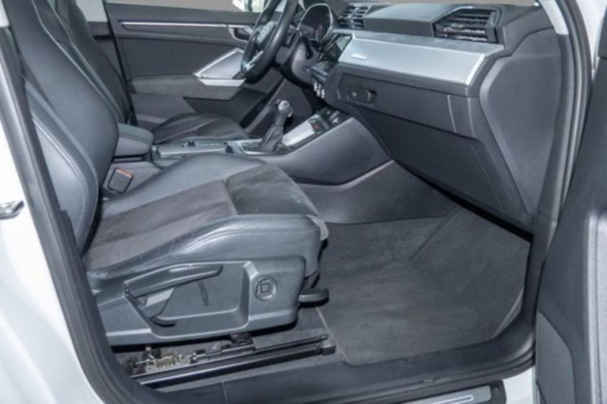 Audi Q3 Sportback 40 TDI quattro S tronic S line edition (4)