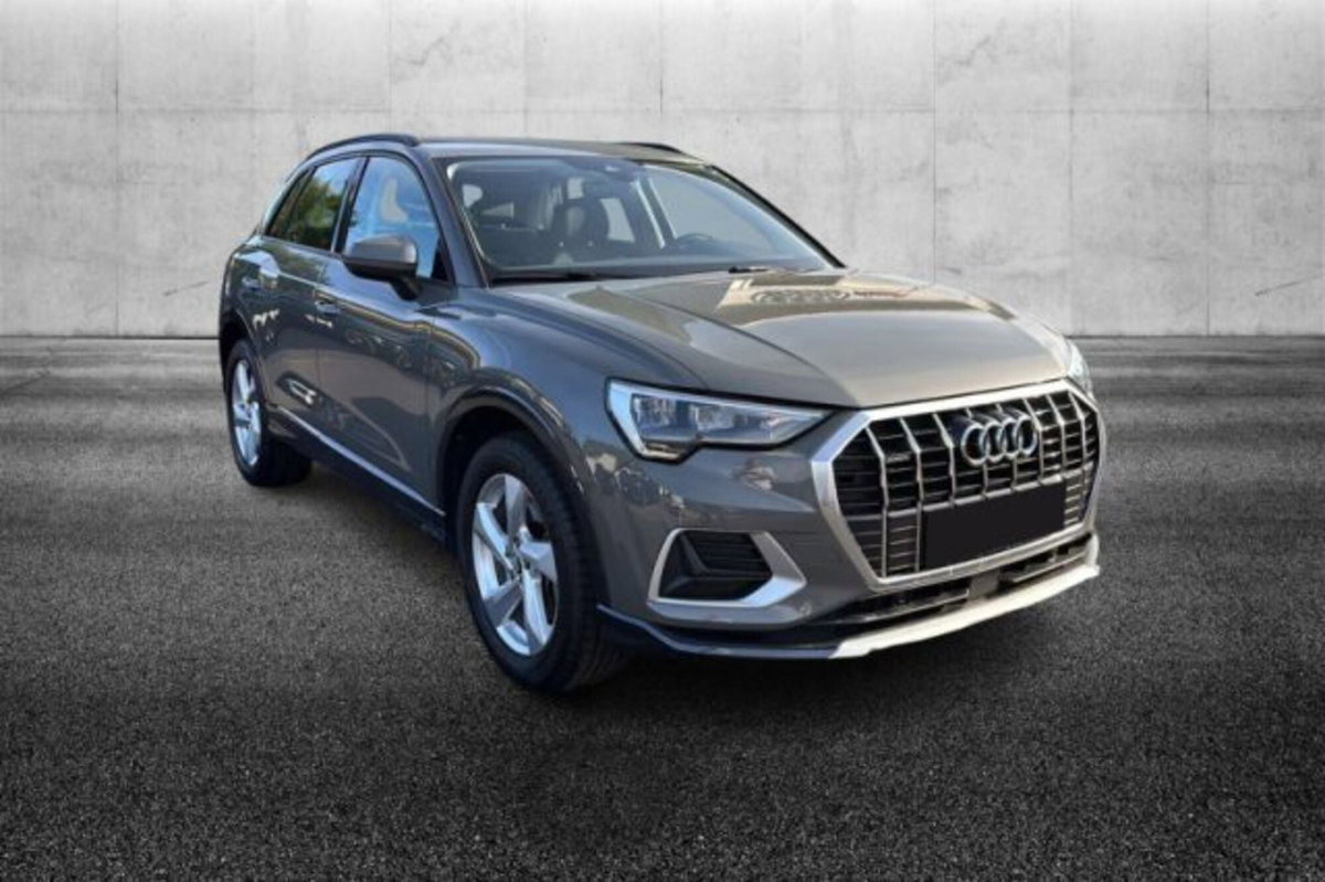 Audi Q3 40 TDI quattro S tronic Business Advanced (2)