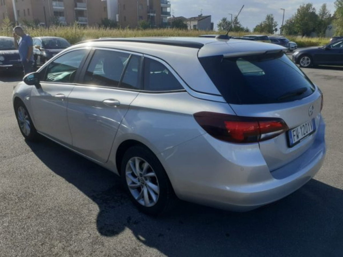 Opel Astra Station Wagon 1.6 CDTi 136CV aut. Sports Business (4)