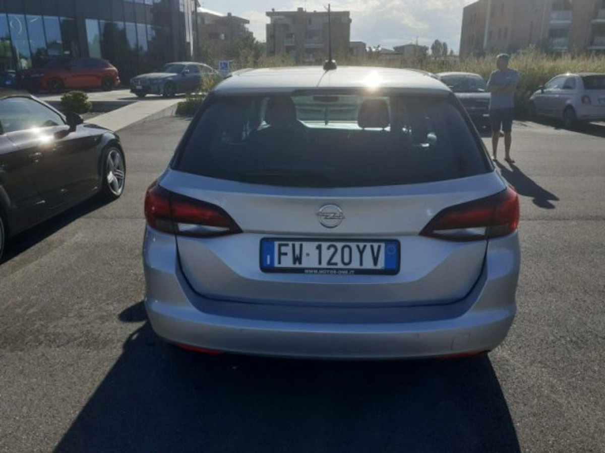 Opel Astra Station Wagon 1.6 CDTi 136CV aut. Sports Business (6)