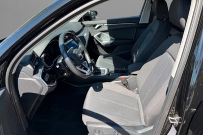 Audi Q3 35 TDI quattro S tronic Business (5)