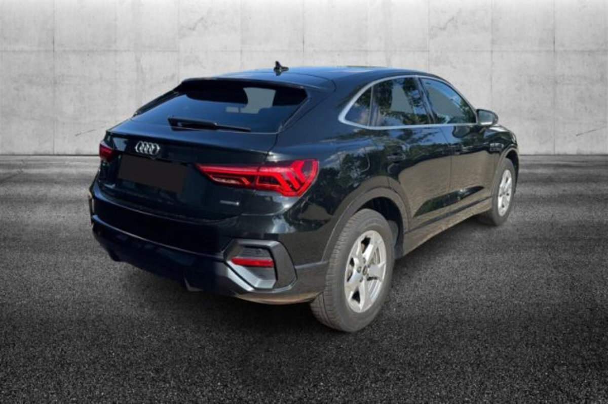 Audi Q3 Sportback 40 TDI quattro S tronic S line edition (3)