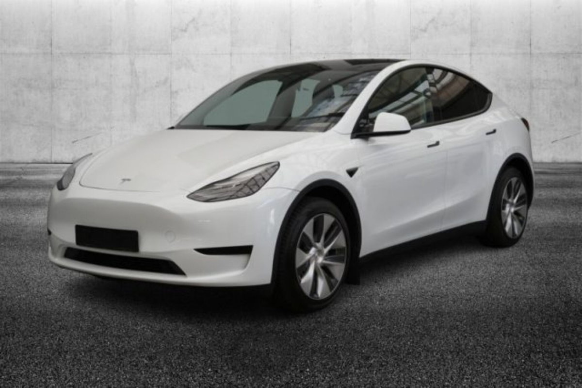 Tesla Model Y rwd