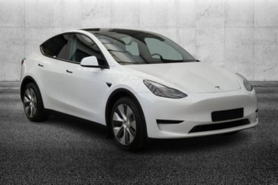 Tesla Model Y rwd (2)
