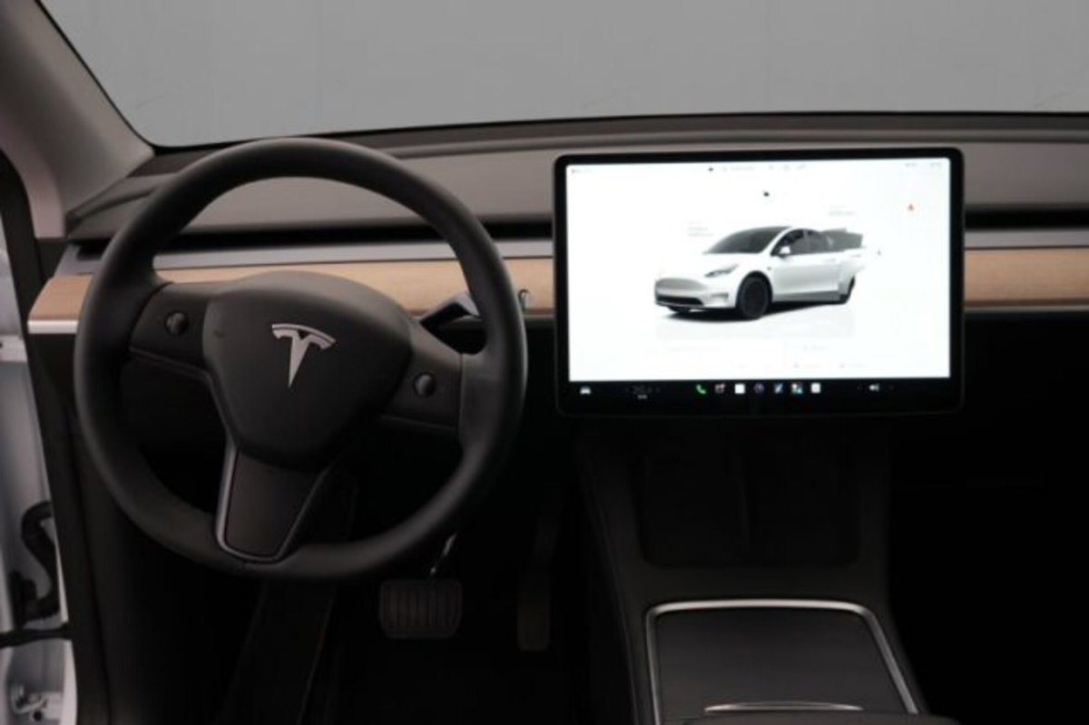 Tesla Model Y rwd (6)