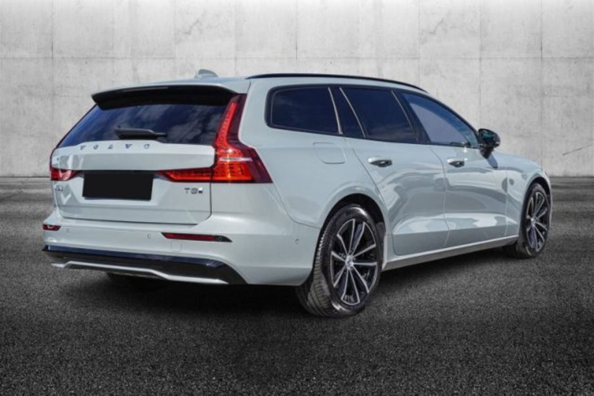 Volvo V60 T6 AWD Geartronic Business Plus (2)