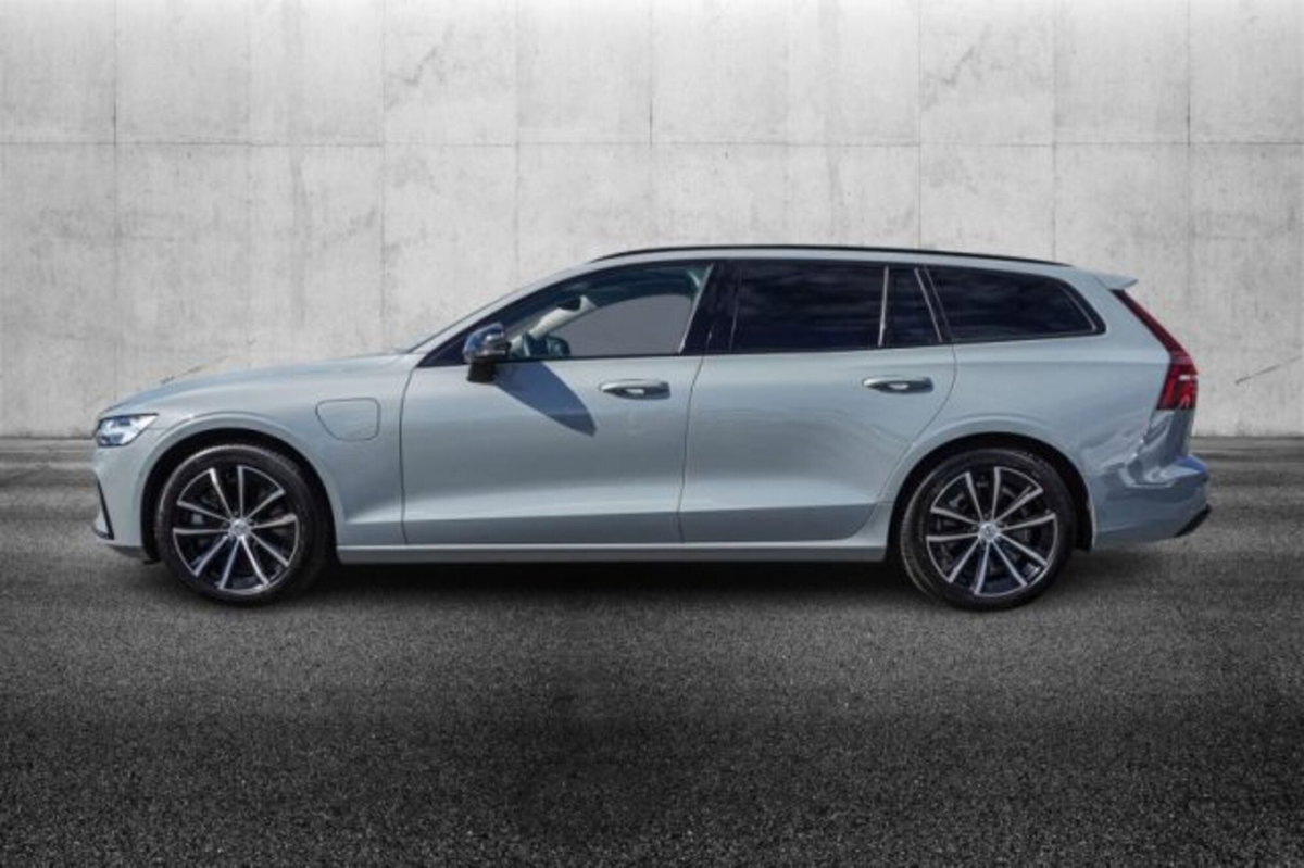Volvo V60 T6 AWD Geartronic Business Plus (3)