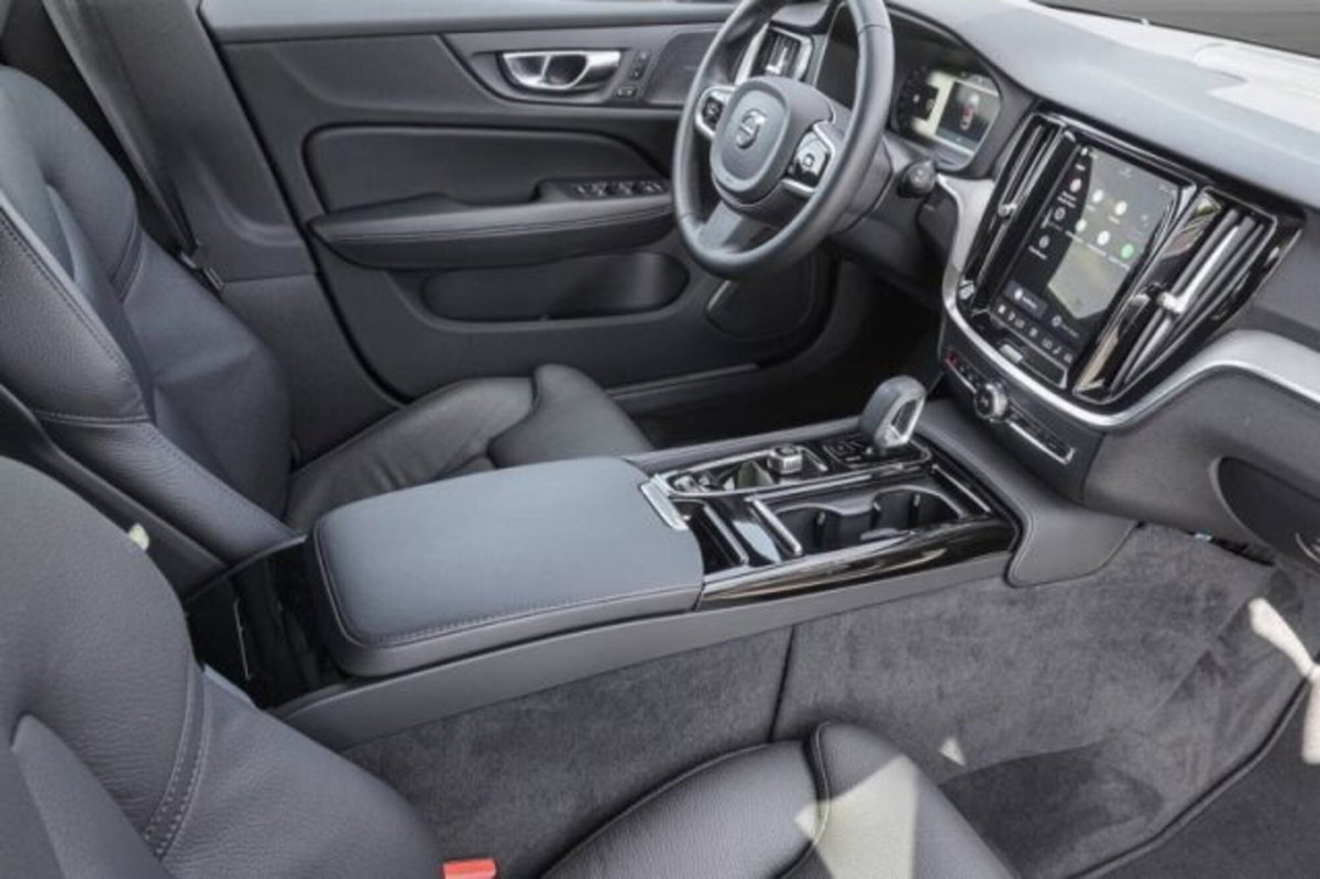 Volvo V60 T6 AWD Geartronic Business Plus (7)