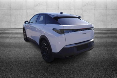 Peugeot 3008 1.2 hybrid 48V GT 136cv e-dcs6 (4)