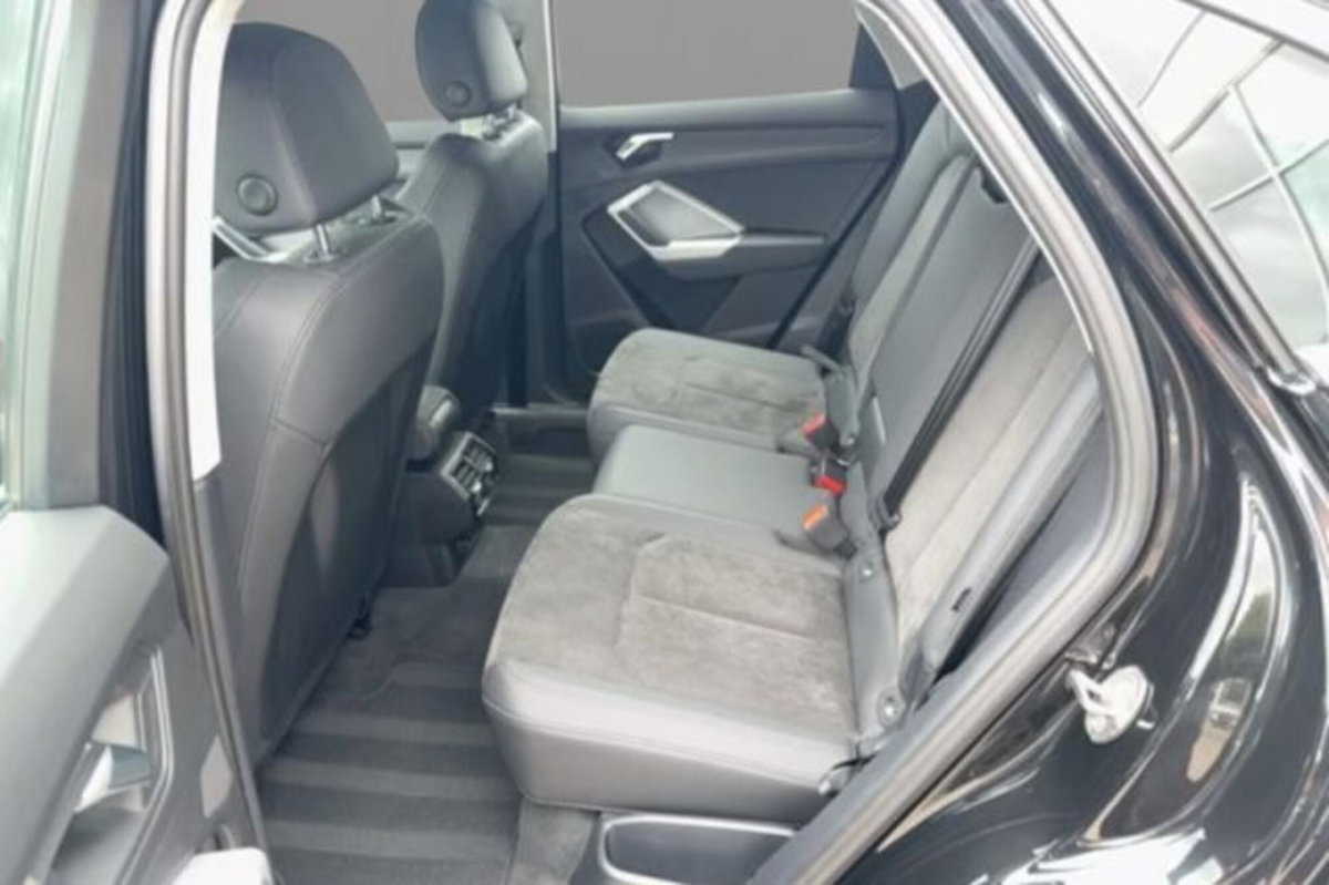 Audi Q3 Sportback 35 TDI quattro S tronic S line edition (8)