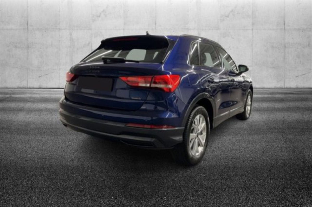 Audi Q3 35 TDI quattro S tronic Business Advanced (3)