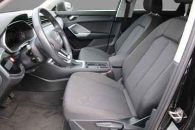 Audi Q3 35 TDI quattro S tronic Business (7)