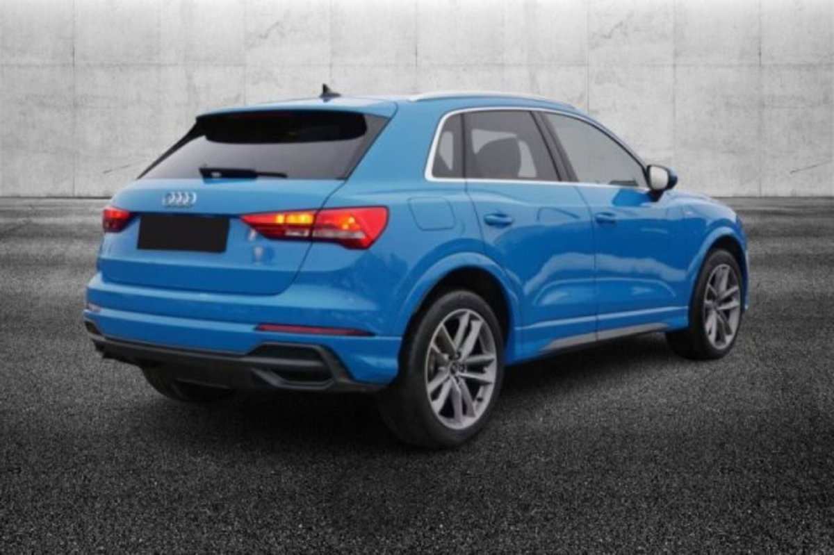 Audi Q3 Sportback 35 TDI quattro S tronic S line edition (2)