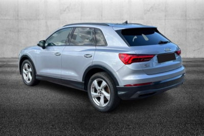 Audi Q3 35 TDI quattro S tronic Business (4)