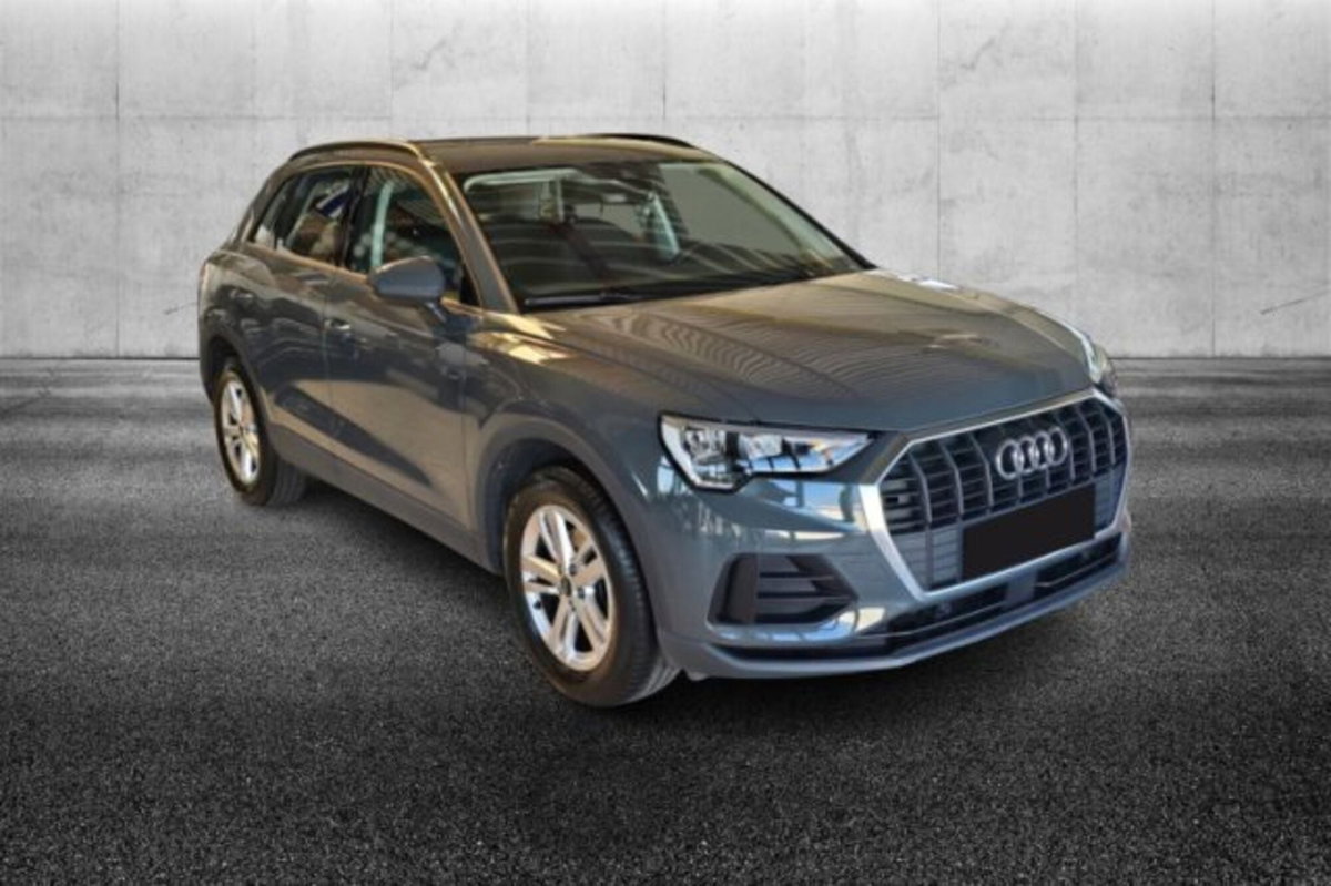 Audi Q3 35 TDI quattro S tronic Business (2)
