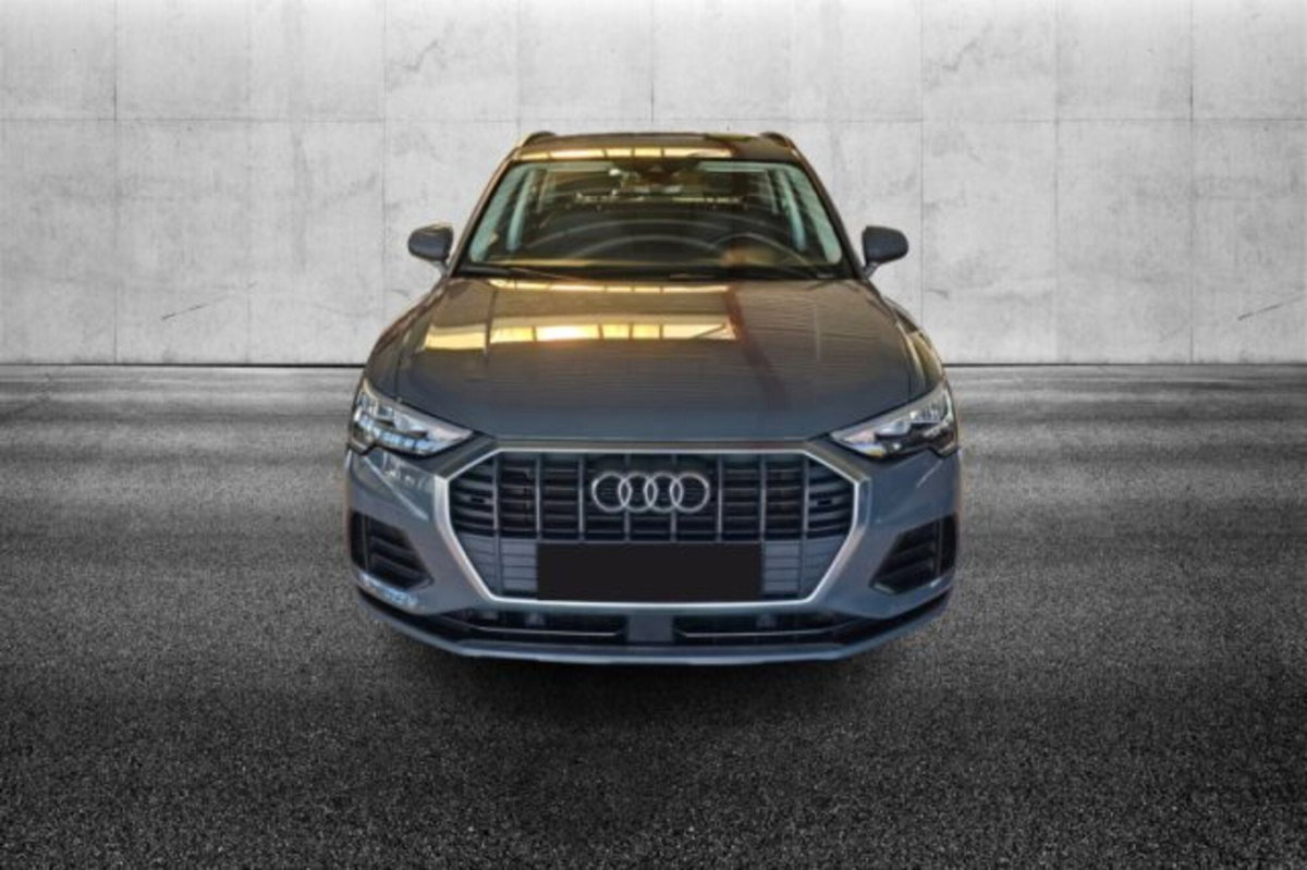 Audi Q3 35 TDI quattro S tronic Business (5)