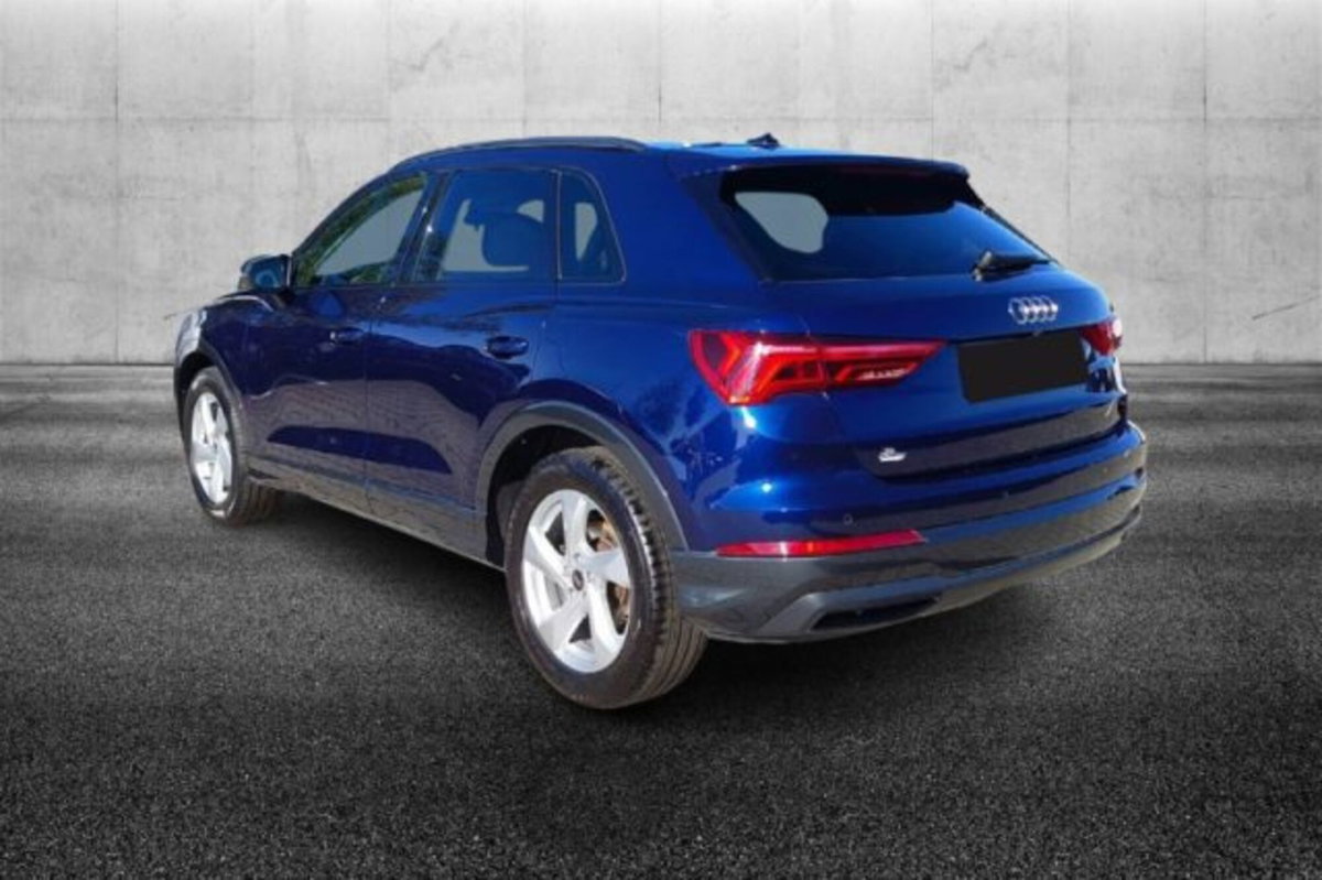 Audi Q3 35 TDI quattro S tronic Business Advanced (3)