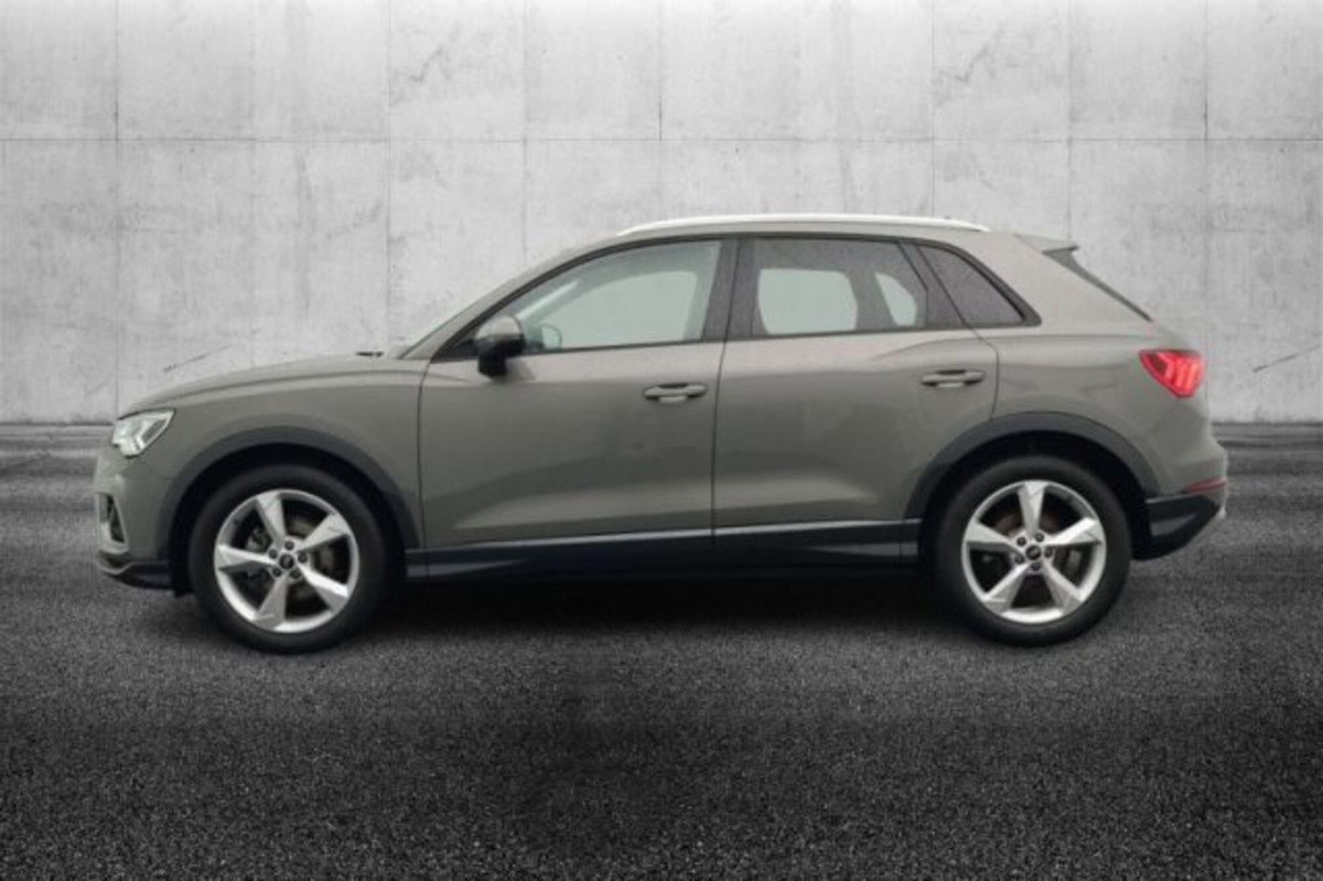 Audi Q3 35 TDI quattro S tronic Business Advanced (4)