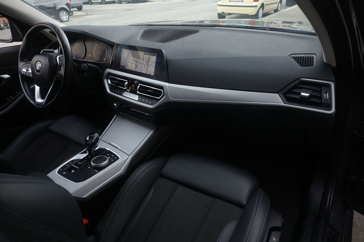 BMW Serie 3 Touring 318d  mhev 48V auto (11)
