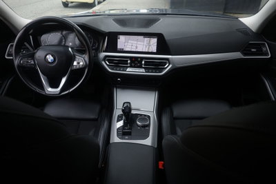 BMW Serie 3 Touring 318d  mhev 48V auto (2)