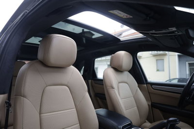 Porsche Cayenne Coupé 4.0 V8 Turbo S E-Hybrid (4)