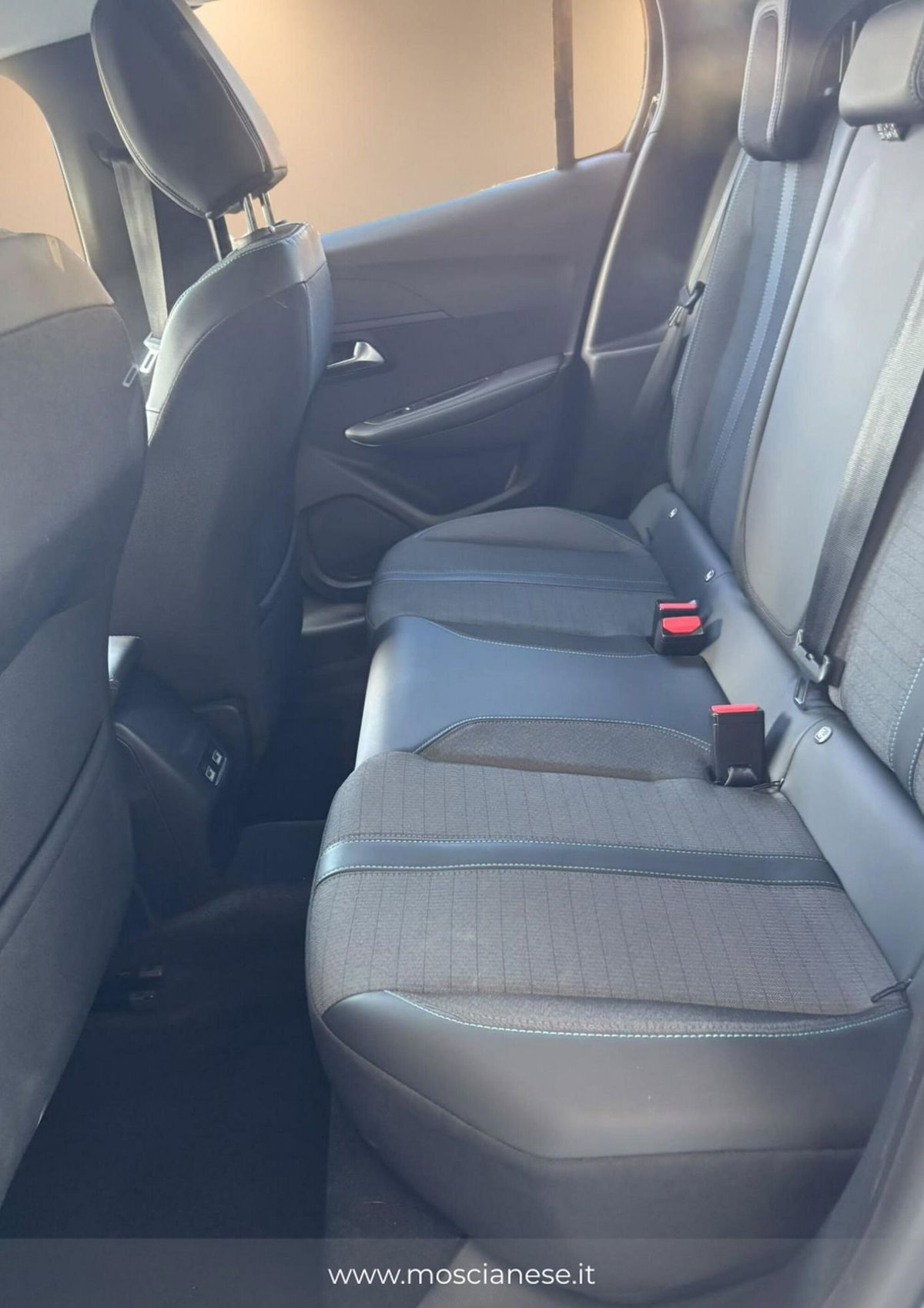 Peugeot 208 PureTech 100 Stop&Start EAT8 5 porte Allure Pack (12)