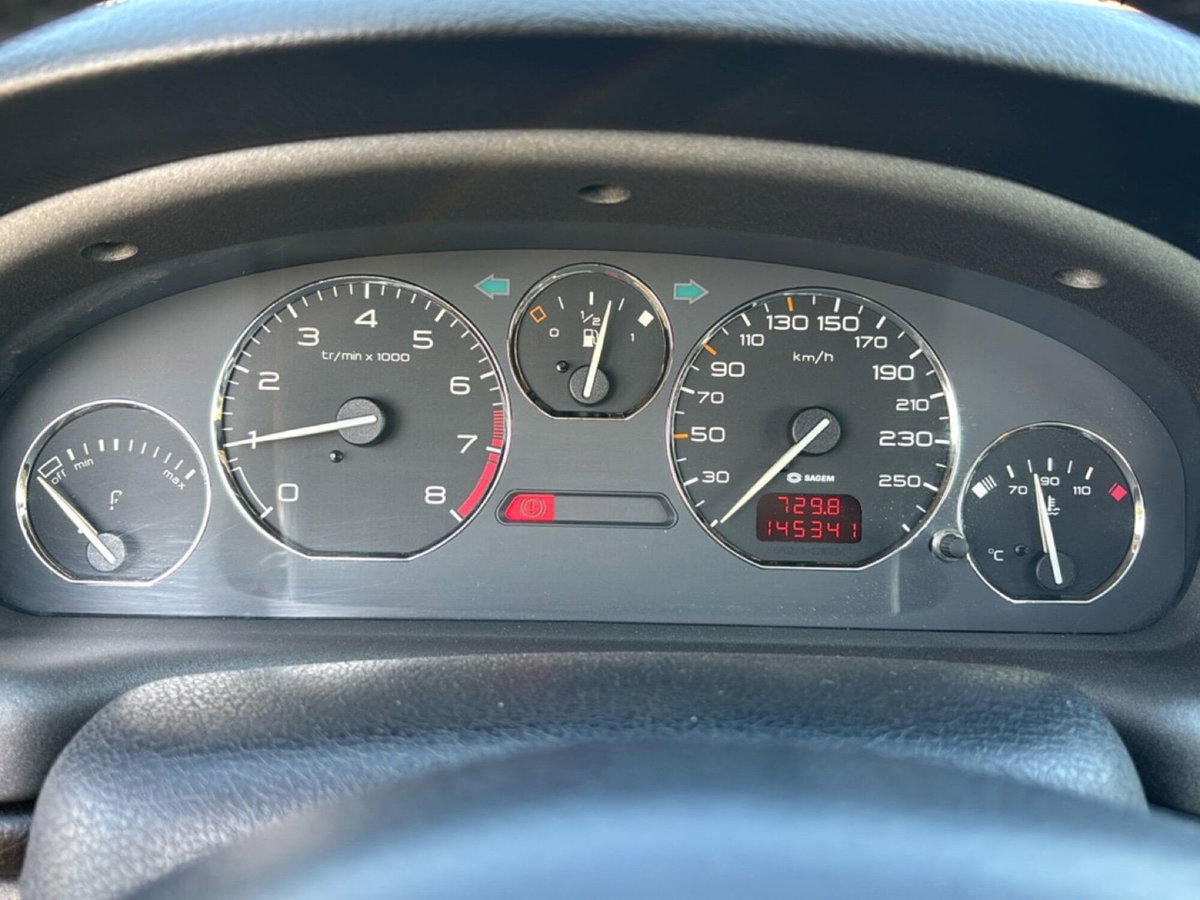 Peugeot 406 CC 16V cat (9)