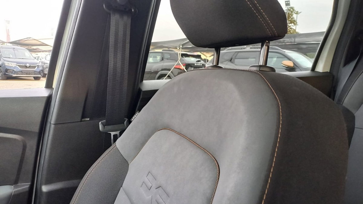 Dacia Jogger 1.0 tce Extreme UP Gpl 100cv (14)