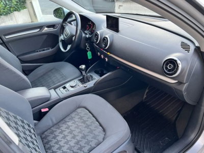 Audi A3 Sportback 1.6 TDI Young (10)