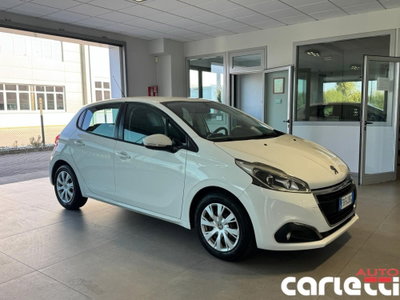 Peugeot 208 82 5 porte Active usata