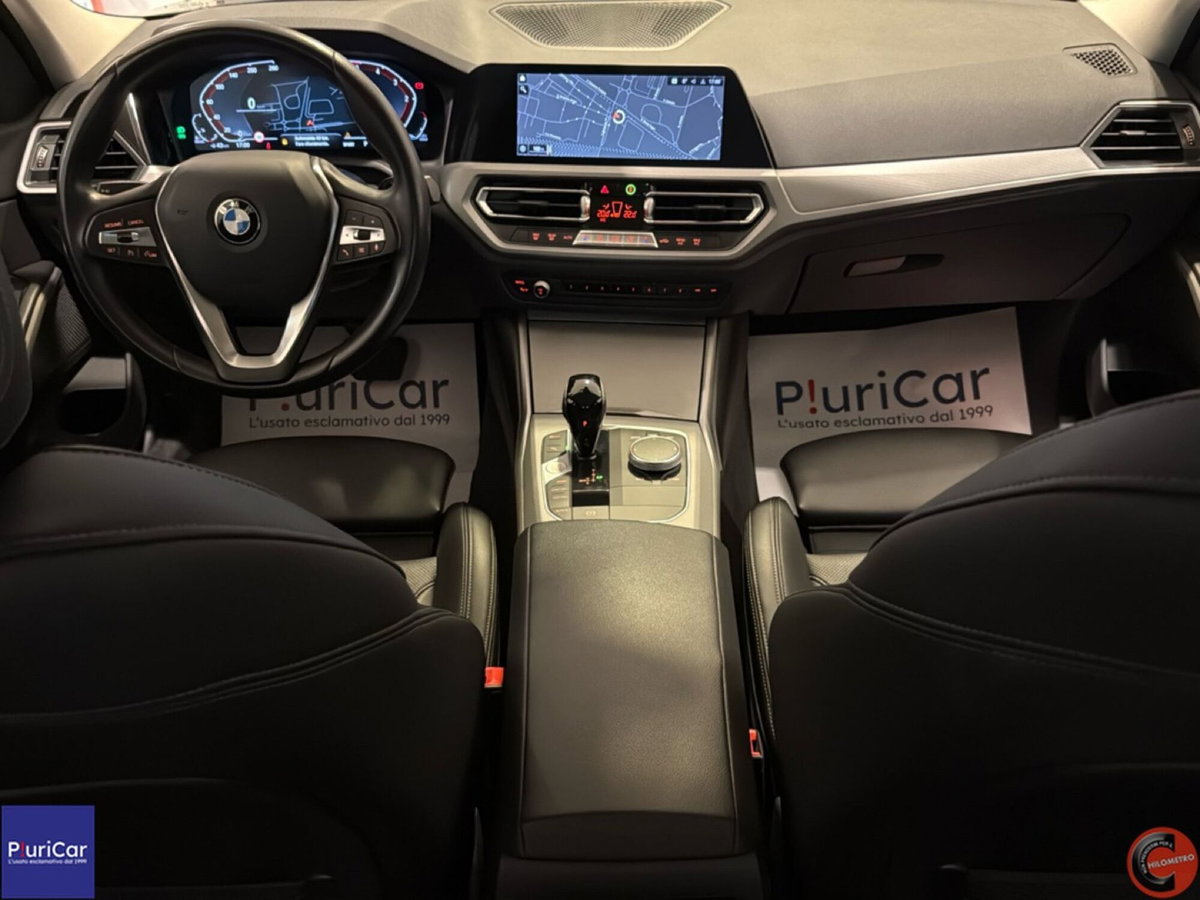 BMW Serie 3 320d 48V xDrive (4)