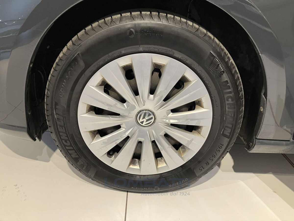 Volkswagen Golf Variant 1.6 TDI 90 CV Trendline BlueMotion Technology (16)