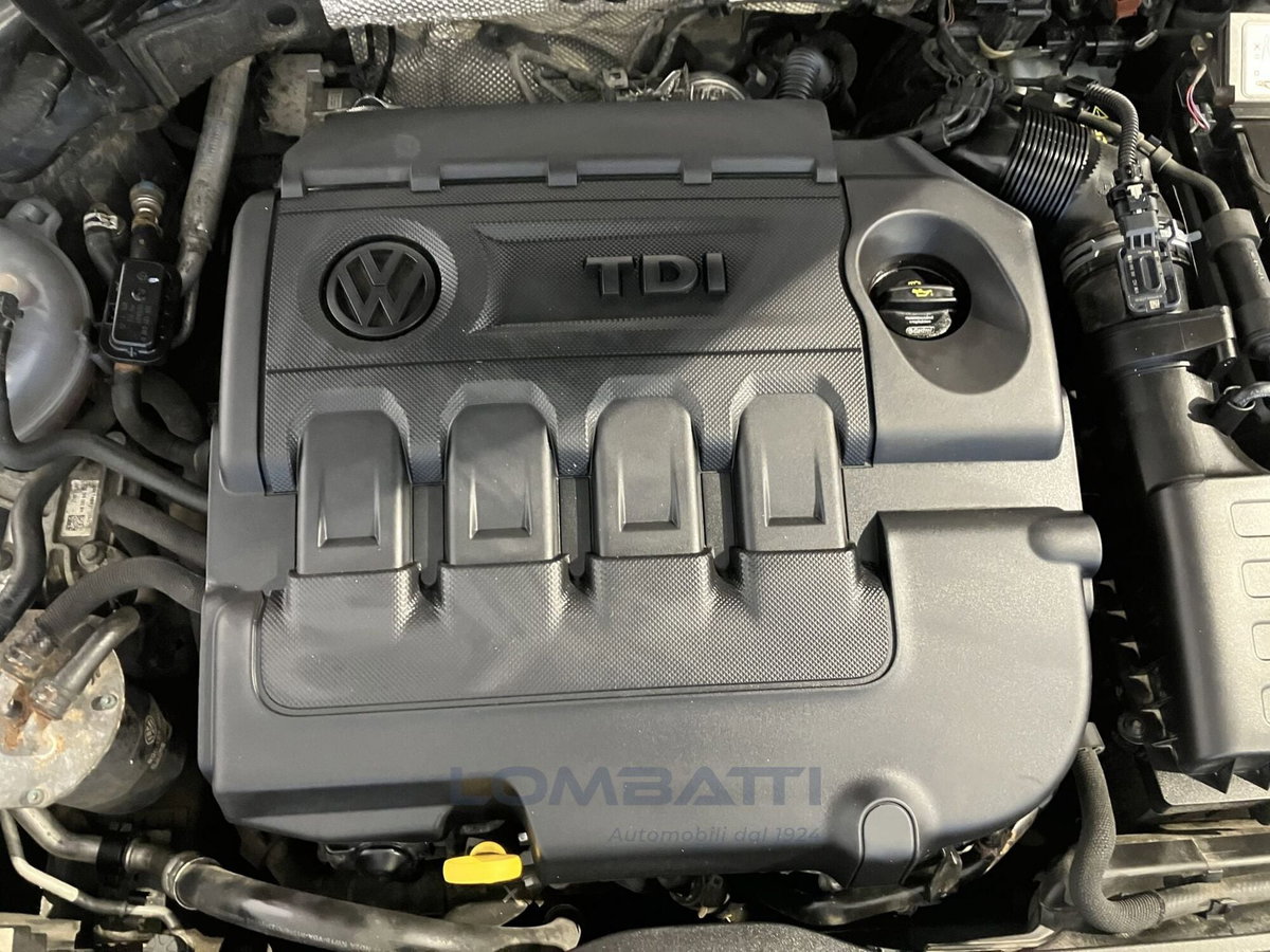 Volkswagen Golf Variant 1.6 TDI 90 CV Trendline BlueMotion Technology (18)