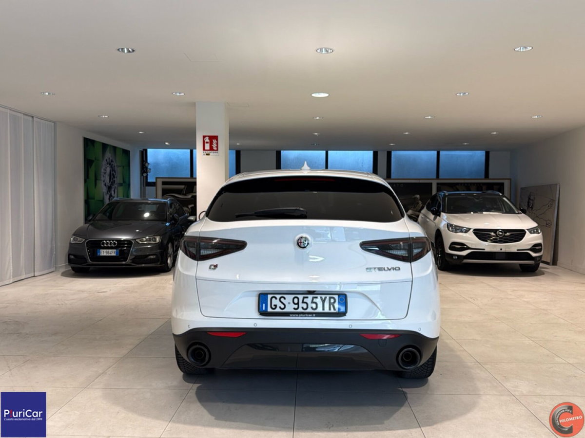 Alfa Romeo Stelvio Stelvio 2.2 Turbodiesel 210 CV AT8 Q4 GT Junior (16)
