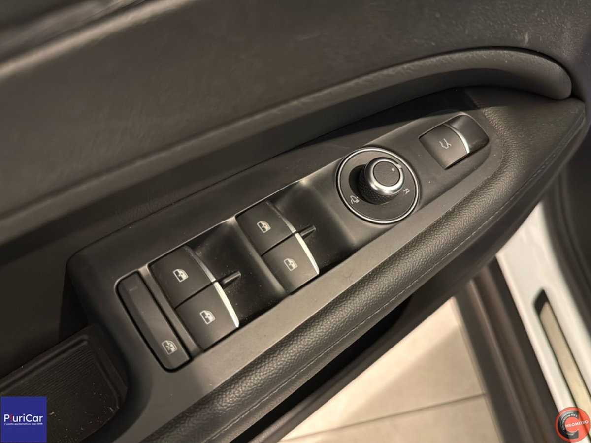 Alfa Romeo Stelvio Stelvio 2.2 Turbodiesel 210 CV AT8 Q4 GT Junior (19)