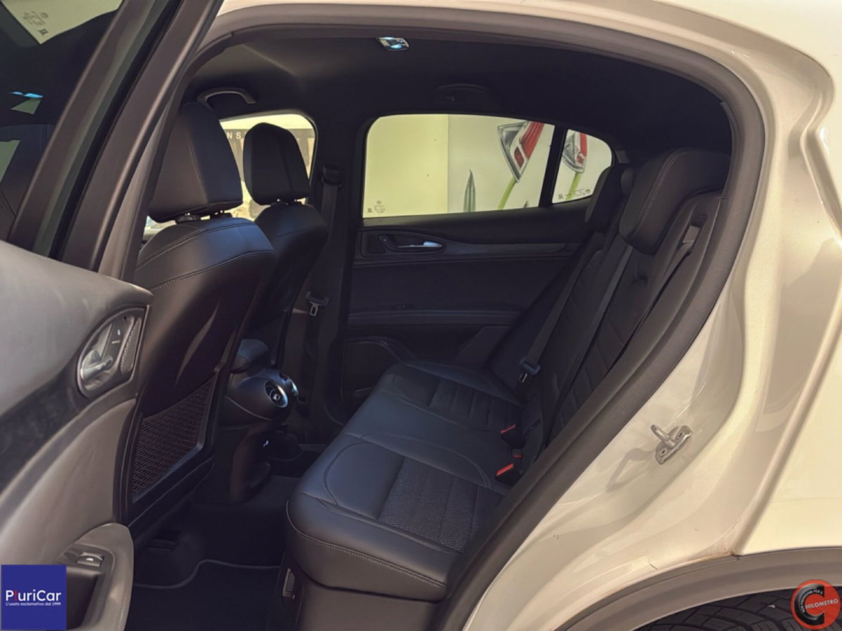 Alfa Romeo Stelvio Stelvio 2.2 Turbodiesel 210 CV AT8 Q4 GT Junior (8)