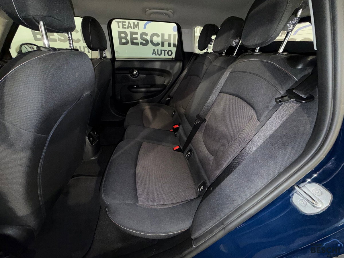 MINI Mini Clubman 2.0 Cooper D Untold Clubman (13)