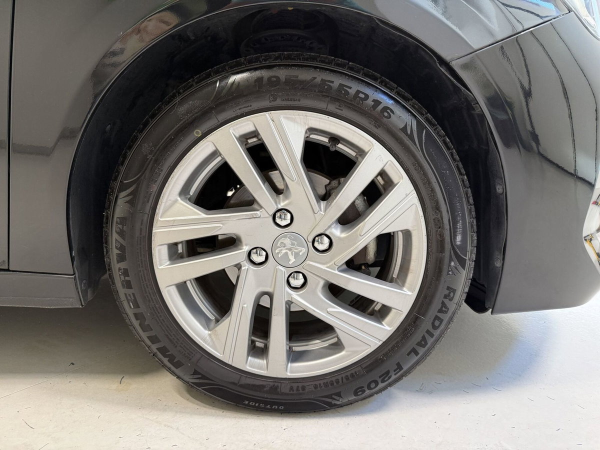 Peugeot 208 PureTech 75 Stop&Start 5 porte Active (9)