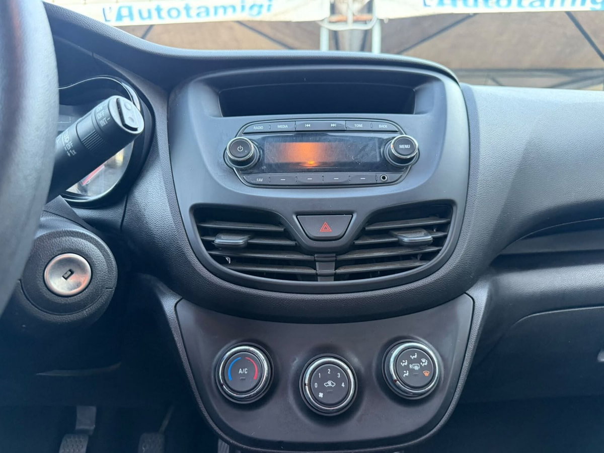 Opel Karl 1.0 75 CV (10)