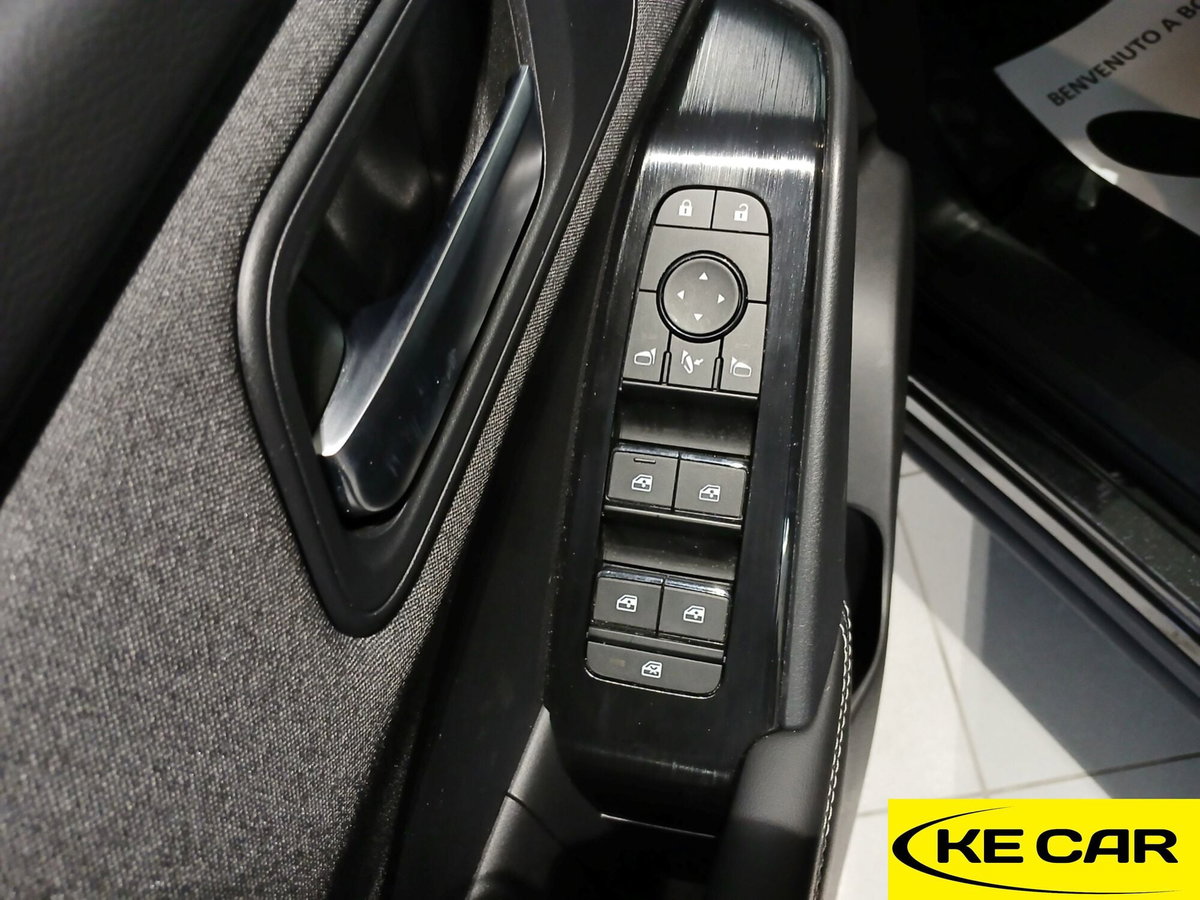 Nissan Qashqai 1.3 mhev Acenta 2wd 158cv xtronic (17)