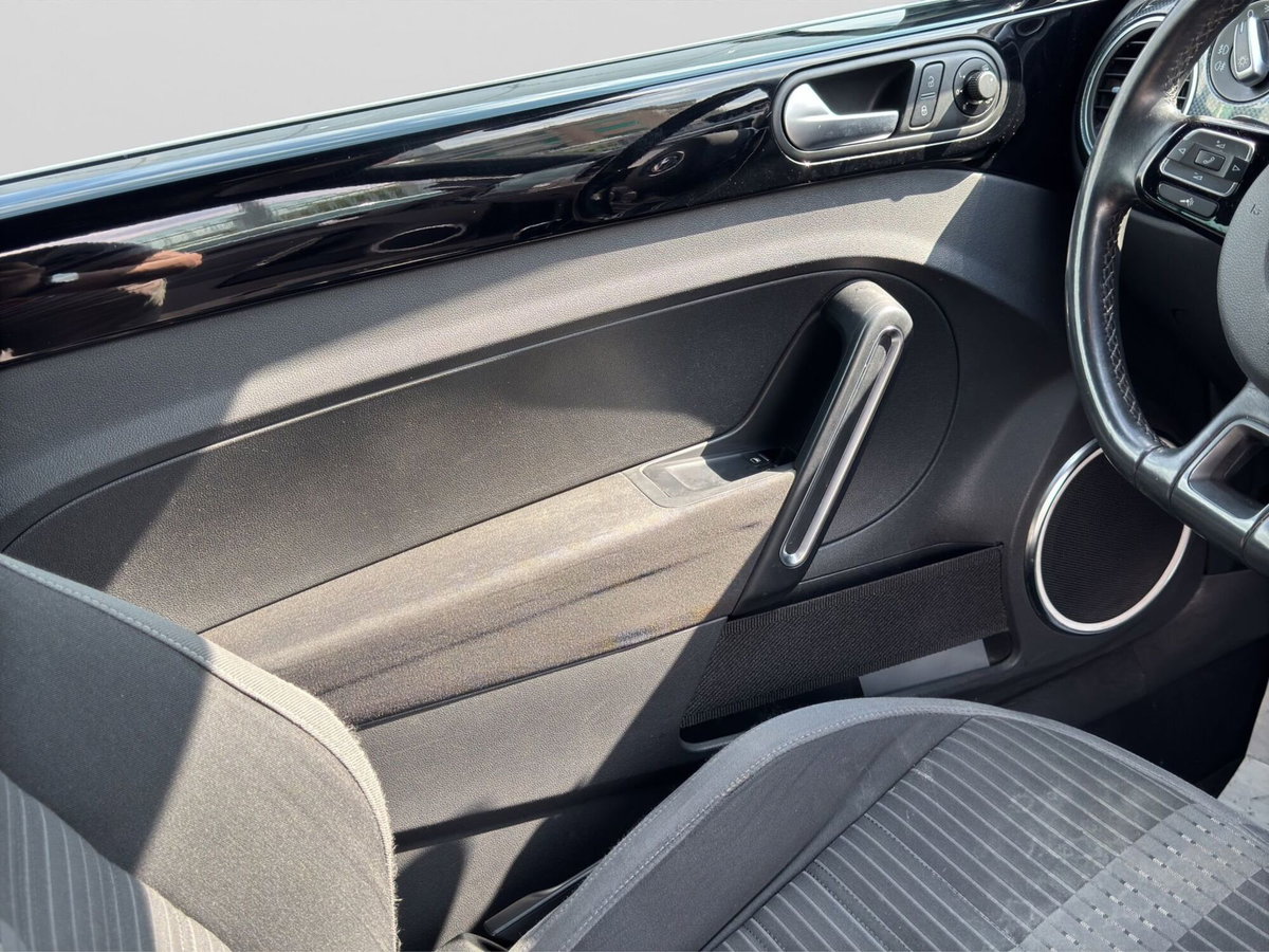 Volkswagen Maggiolino 1.4 TSI DSG Sport (13)
