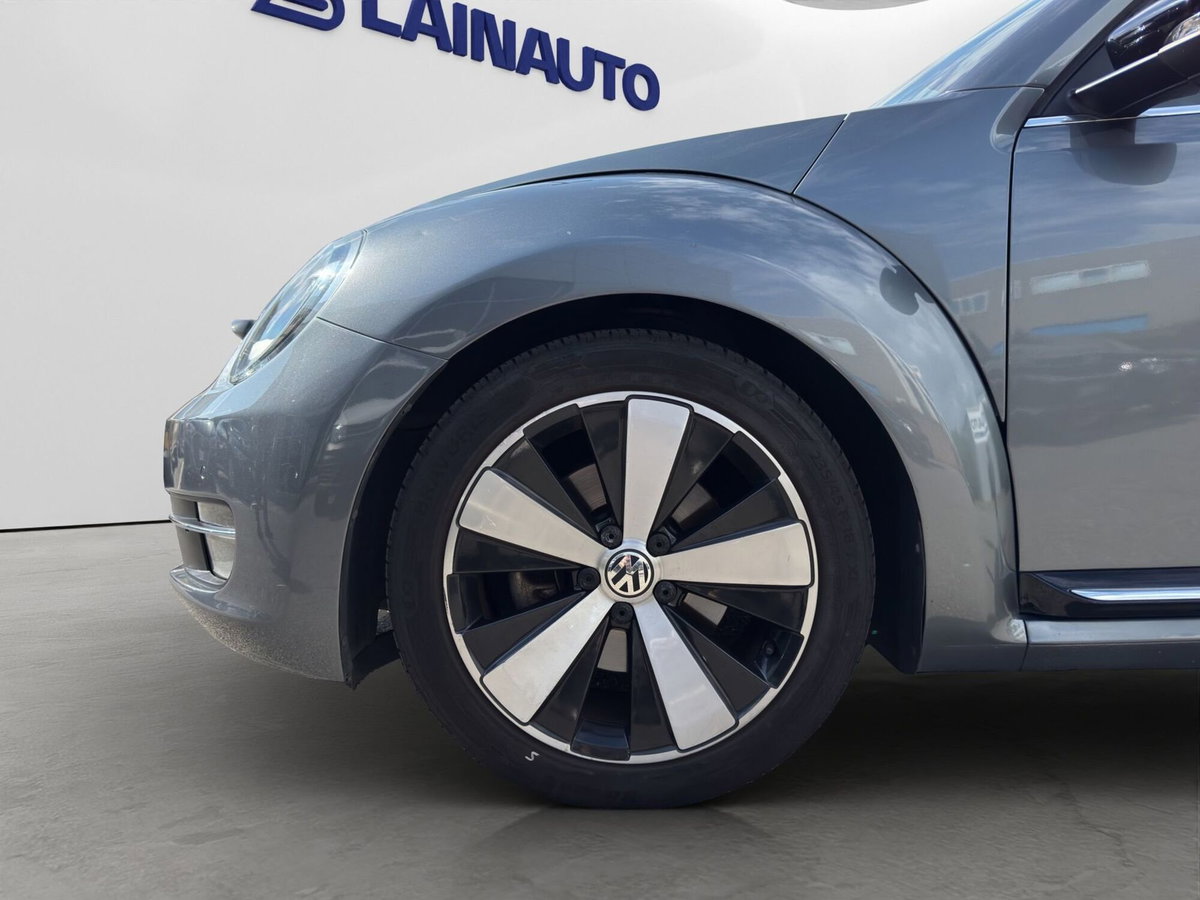 Volkswagen Maggiolino 1.4 TSI DSG Sport (9)