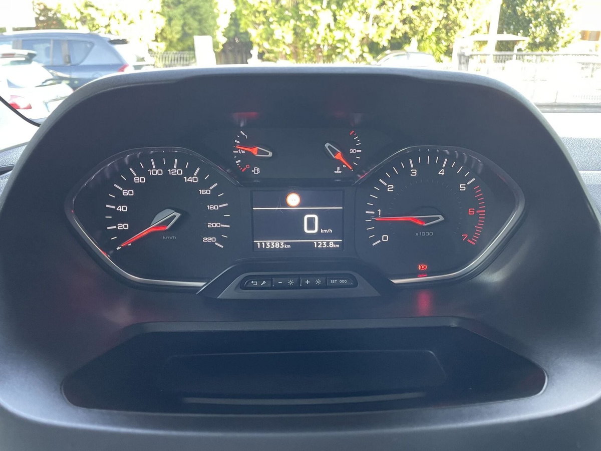 Peugeot Rifter BlueHDi 100 Active Standard (12)
